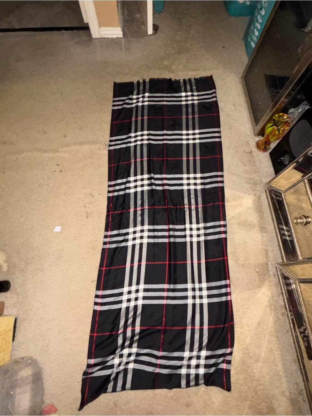 Burberry The Classic Check Cashmere Scarf for Women - 28”X73” - Picture 7 of 7